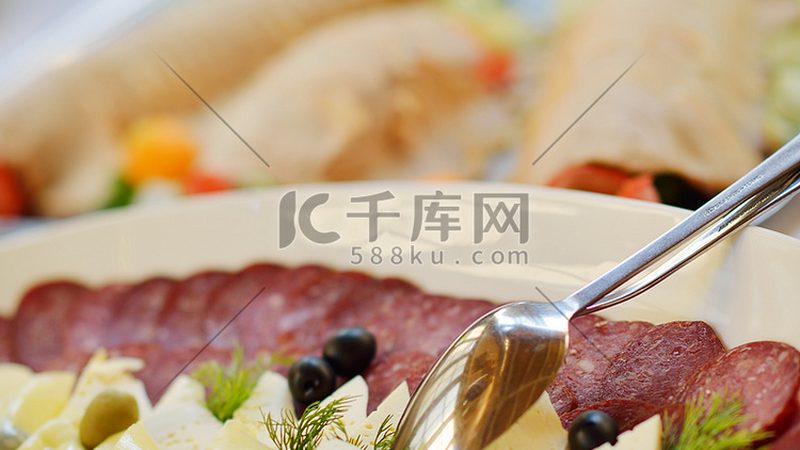 粮油进价波动，背后的秘密是什么？**